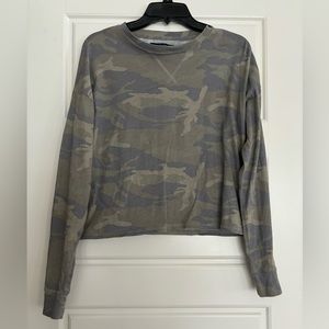 Abercrombie & Fitch top